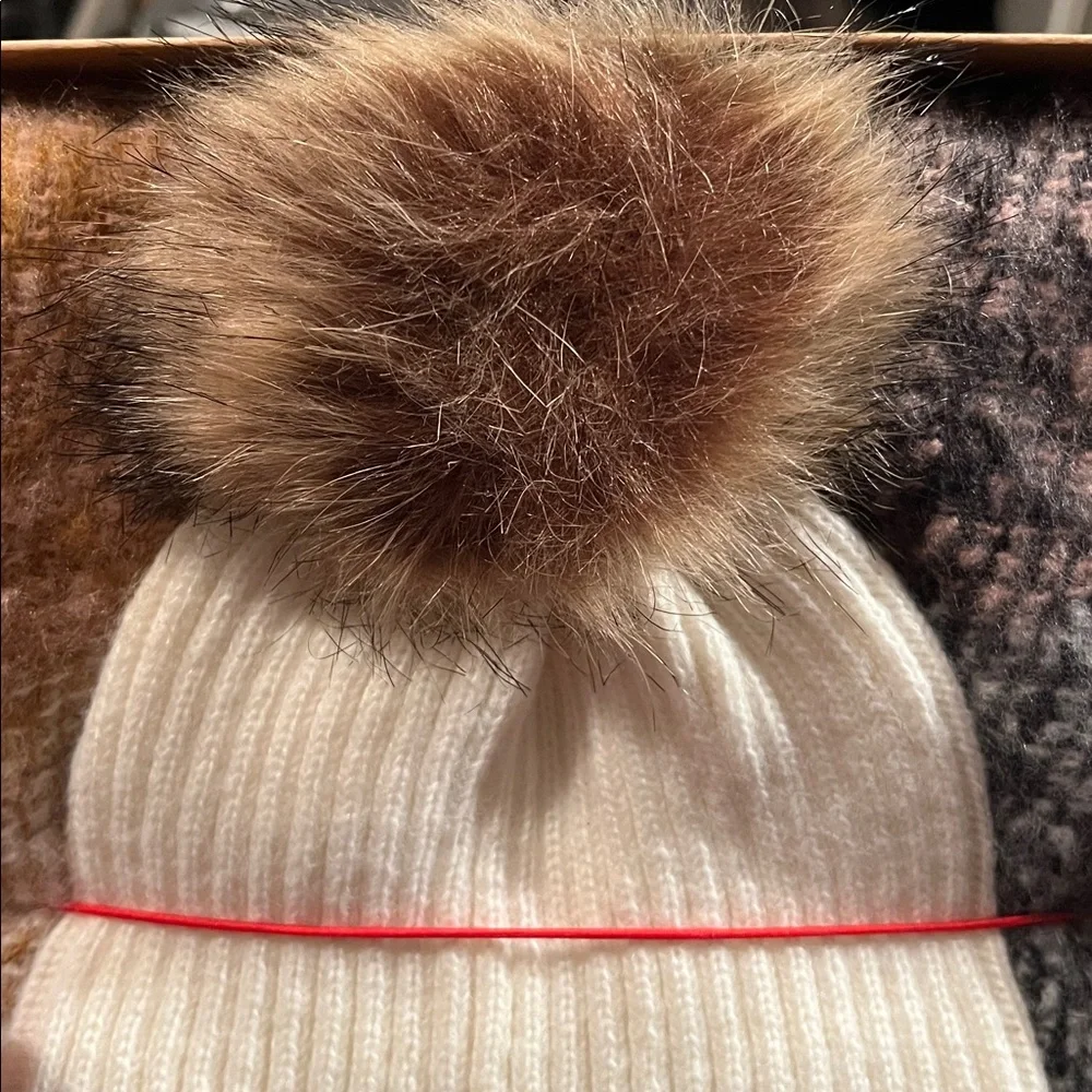 Lucky Brand Scarf & Pom Beanie Hat Set NWT Cream Winter Gift Box